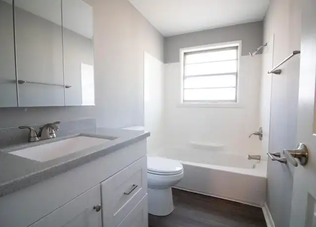 Property at 5220 Luzzane Ln Unit 1305 SA, Indianapolis, IN, 46220, 2 beds, 1.5 baths, [object Object]