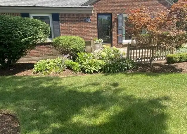 Property at 1921 Beverly St, Sylvan Lake, MI, 48320, 4 beds, 1 bath, [object Object]