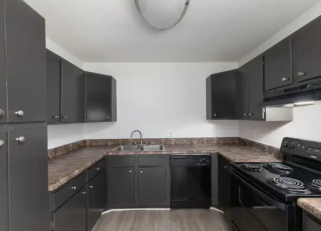 Property at 5th Avenue Apartments - 3800 5th Ave S, Birmingham, AL, 35222, 2 beds, 1 bath, Contact for Price
