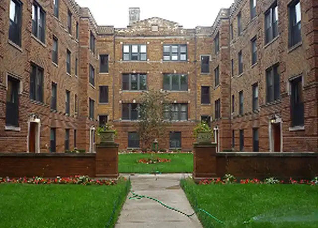 Property at 3511 N Racine Ave Unit 1W, Chicago, IL, 60657, 2 beds, 1 bath, [object Object]