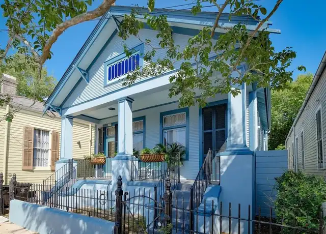 Property at 625 Louisa St, New Orleans, LA, 70117, 2 beds, 1 bath, [object Object]