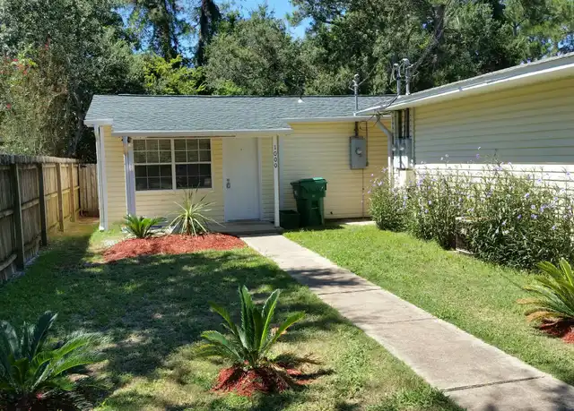 Property at 1000 Pineview Blvd Unit C, Fort Walton Beach, FL, 32547, 2 beds, 1 bath, [object Object]