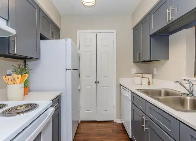 Property at 333 Holly Creek Ct, The Woodlands, TX, 77381, 1-3 bed, 1-2 bath, [object Object]