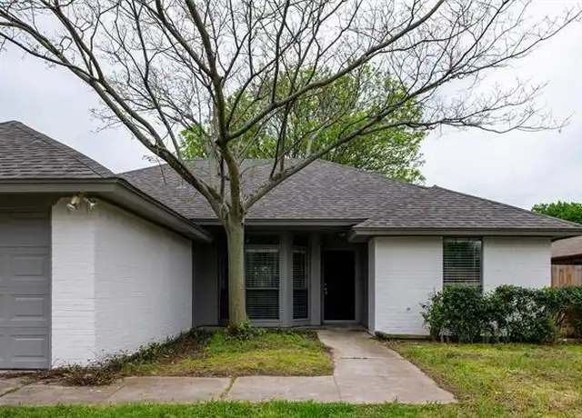 Property at 709 Parkview Dr, Burleson, TX, 76028, 3 beds, 2 baths, [object Object]