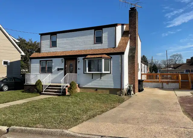 Property at 215 Karsey St Apt 2, Highland Park, NJ, 08904, 2 beds, 1 bath, [object Object]