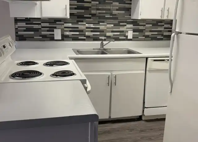 Property at 1233 Cavender Dr Unit 115W, Hurst, TX, 76053, 2 beds, 1 bath, [object Object]