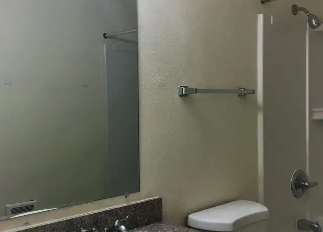 Property at 618 SE 187th Ave Unit 203, Portland, OR, 97233, 2 beds, 1 bath, [object Object]