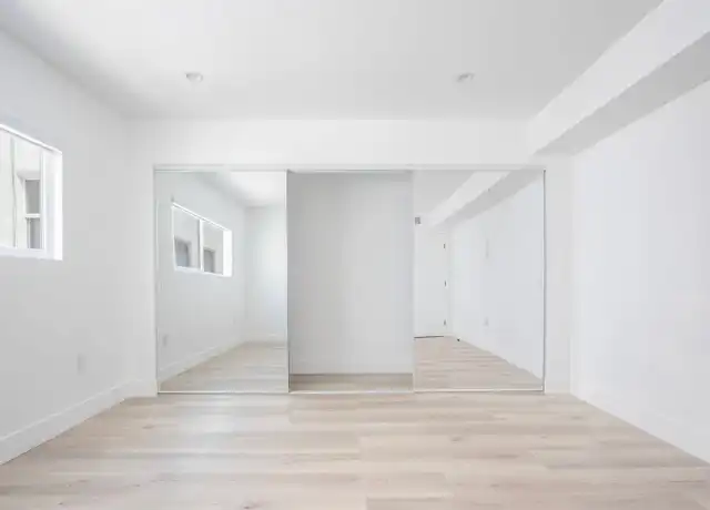 Property at 5746 Virginia Ave Unit 10, Los Angeles, CA, 90038, 1 bed, 1 bath, [object Object]