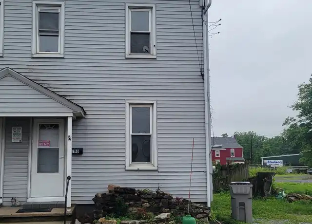 Property at 208 Washington St, Hamburg, PA, 19526, 2 beds, 1 bath, [object Object]
