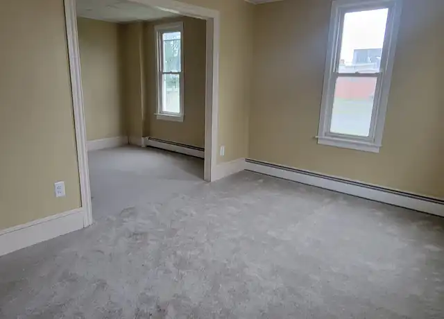 Property at 208 Washington St, Hamburg, PA, 19526, 2 beds, 1 bath, [object Object]