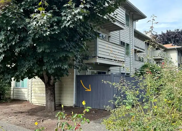 Property at 1150 Sunset Blvd NE #121, Renton, WA, 98056, 2 beds, 1 bath, [object Object]