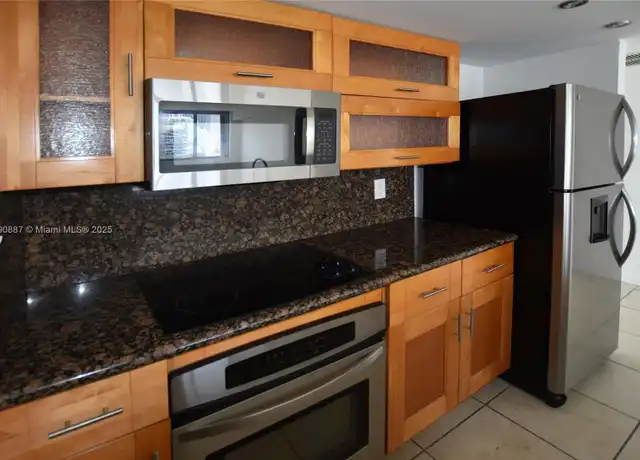 Property at 540 Brickell Key Dr #1511, Miami, FL, 33131, 2 beds, 2 baths, [object Object]