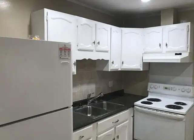 Property at 511 Fir Ave, Niceville, FL, 32578, 2 beds, 1 bath, [object Object]