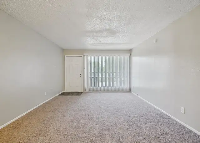 Photo of 3201 Finley Rd, Irving, TX 75062