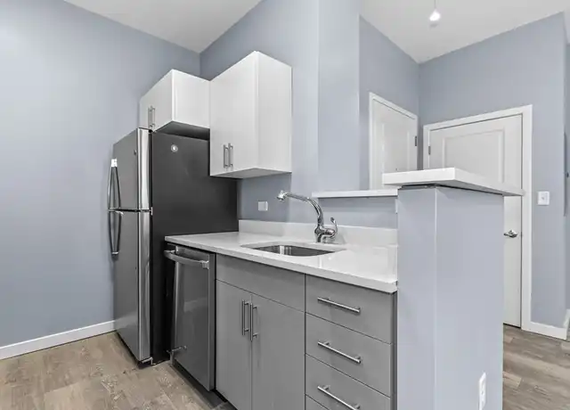 Property at 30 Beacham St Unit 102, Everett, MA, 02149, 1 bed, 1 bath, [object Object]