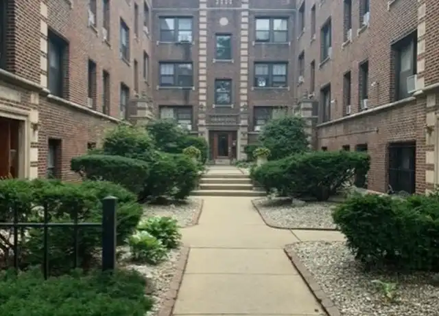 Property at 921 W Oakdale Ave Unit 929-GDN, Chicago, IL, 60657, 1 bed, 1 bath, [object Object]