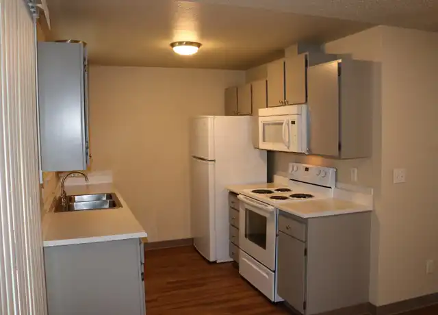 Property at 17506 8th Avenue Ct E Unit 17506, Spanaway, WA, 98387, 2 beds, 1 bath, [object Object]