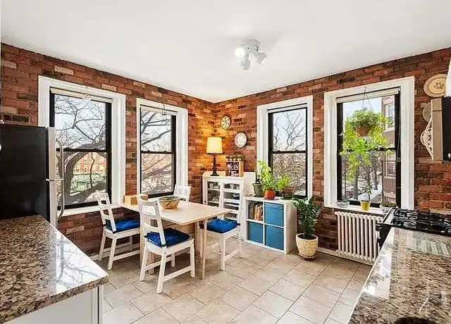 Property at 1400 Commonwealth Ave #6, Allston, MA, 02134, 2 beds, 1 bath, [object Object]