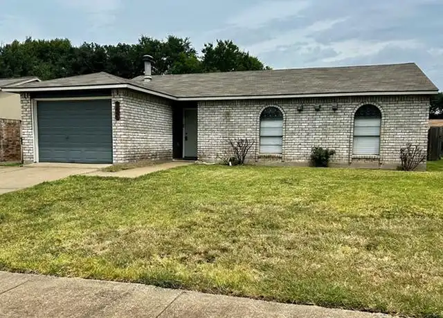 Property at 7445 Sandhurst Ln S, North Richland Hills, TX, 76182, 3 beds, 2 baths, [object Object]