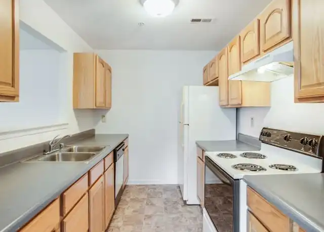 Property at Fountainview Apartments - 18704 Mesa Ter, Hagerstown, MD, 21742, 2 beds, 1 bath, [object Object]