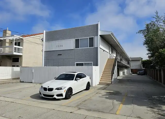 Property at 2306 Vanderbilt Ln Unit 3, Redondo Beach, CA, 90278, 2 beds, 1 bath, [object Object]