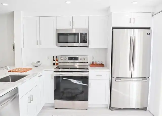 Property at 836 Jeffery St, Boca Raton, FL, 33487, 2 beds, 2.5 baths, [object Object]