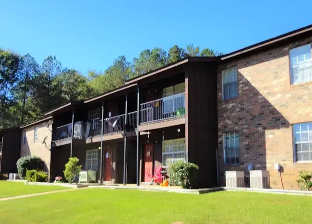 Property at 226 Spanish Oaks Rd Unit 101, Guin, AL, 35563, 2 beds, 1 bath, [object Object]