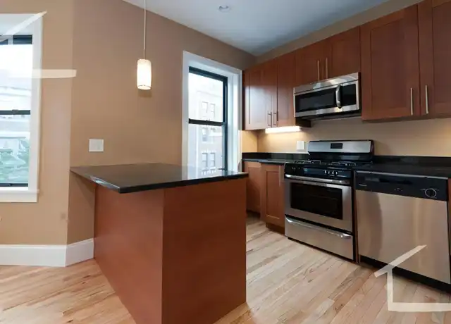 Property at 6 Lothian Rd Unit 3, Boston, MA, 02135, 5 beds, 2 baths, [object Object]