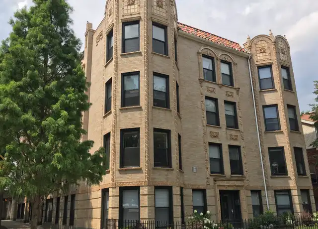 Property at 1110 W Balmoral Ave Unit 1, Chicago, IL, 60640, 1 bed, 1 bath, [object Object]
