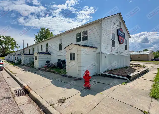 Property at 300 Rohan Ave Unit 11, Gillette, WY, 82716, 1 bed, 1 bath, [object Object]