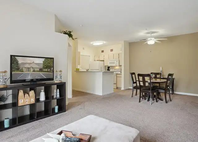 Property at Quail Hollow at the Lakes - 7000 Quail Lakes Dr, Holland, OH, 43528, 2 beds, 2 baths, [object Object]