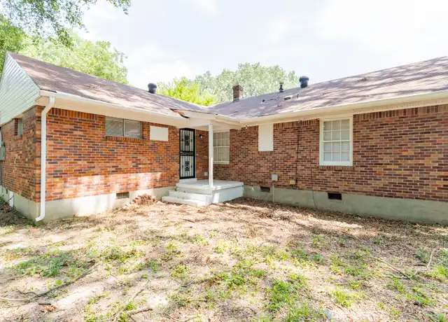 Property at 1049 Lorraine Cv, Memphis, TN, 38122, 4 beds, 2 baths, [object Object]