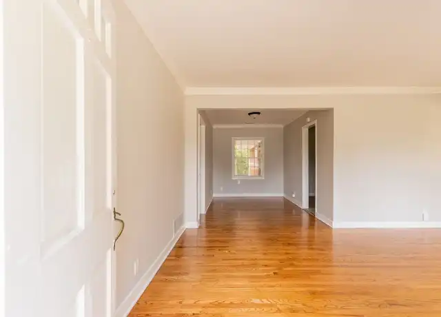 Property at 1049 Lorraine Cv, Memphis, TN, 38122, 4 beds, 2 baths, [object Object]
