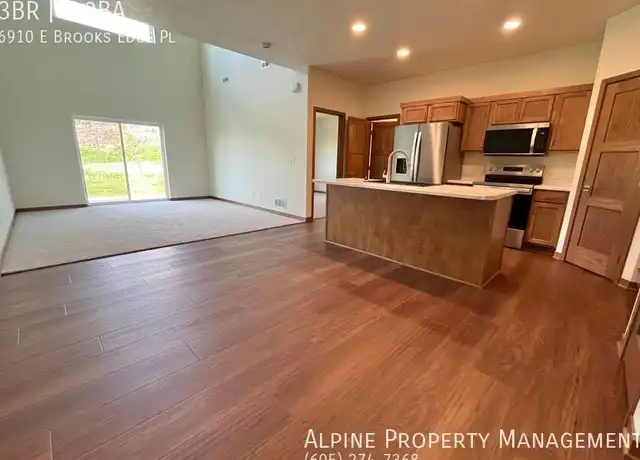 Property at 6910 E Brooks Edge Pl, Sioux Falls, SD, 57110, 3 beds, 2 baths, [object Object]