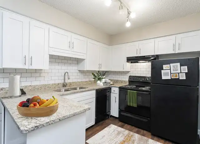 Property at Parkview Flats Apartments - 1306 Bradyville Pike, Murfreesboro, TN, 37130, 2 beds, 1 bath, [object Object]