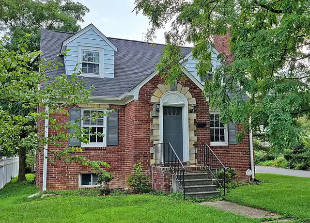 Property at 1038 18th St S #1, Arlington, VA, 22202, 2 beds, 1 bath, [object Object]