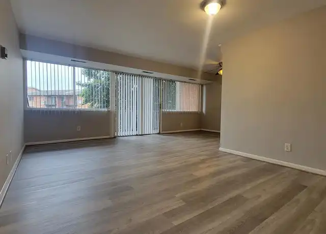 Property at 431 N Armistead St #211, Alexandria, VA, 22312, 2 beds, 1 bath, [object Object]