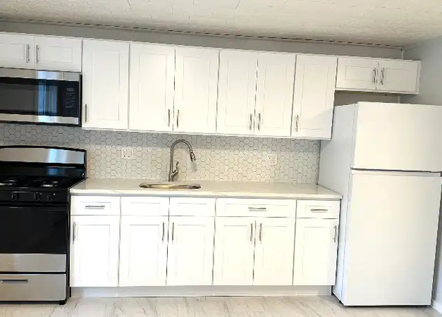 Property at 48 Mechanic St Unit A, Danielson, CT, 06239, 2 beds, 1.5 baths, [object Object]