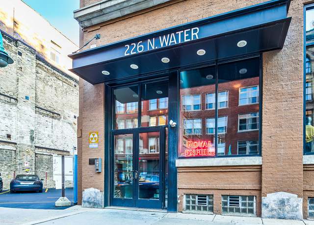 Photo of 226 N Water St, Milwaukee, WI 53202