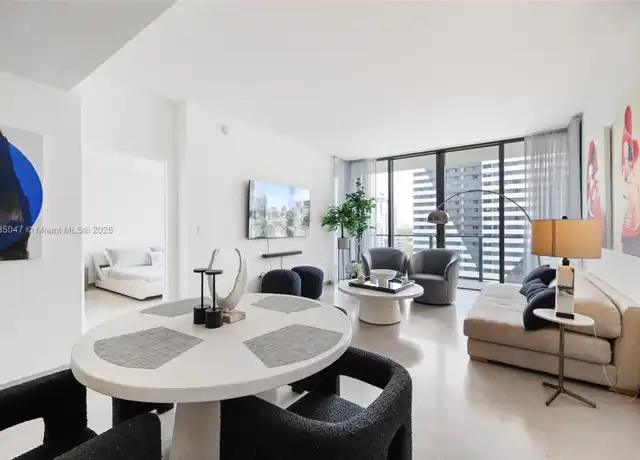 Property at 88 SW 7th St #1010, Miami, FL, 33130, 2 beds, 2 baths, [object Object]