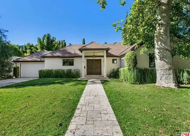 Property at 13201 Bloomfield St, Sherman Oaks, CA, 91423, 6 beds, 4 baths, [object Object]
