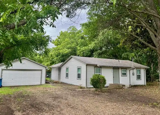 Property at 728 Hilltop Cir, Desoto, TX, 75115, 3 beds, 1 bath, [object Object]