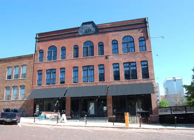 Property at 1318 Jones St Unit 206, Omaha, NE, 68102, 1 bed, 1 bath, [object Object]