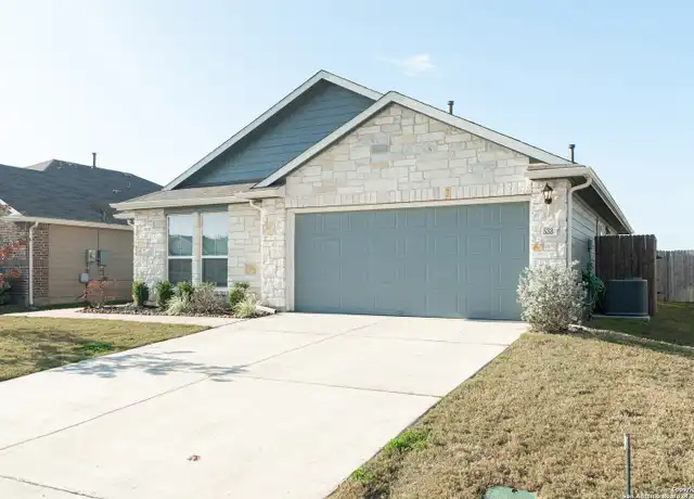 Property at 533 Moonvine Way, New Braunfels, TX, 78130, 3 beds, 2 baths, [object Object]