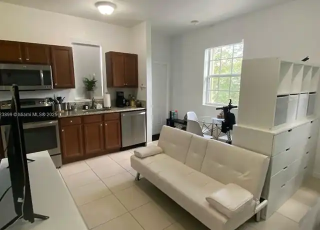 Property at 16934 SW 92nd Street Cir, Miami, FL, 33196, 0 beds, 1 bath, [object Object]