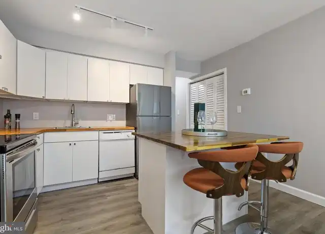Property at 1208 16th St NE #3, Washington, DC, 20002, 2 beds, 2 baths, [object Object]