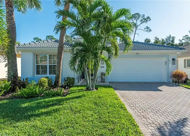 Property at 2438 Butterfly Palm Dr, Naples, FL, 34119, 3 beds, 2 baths, [object Object]