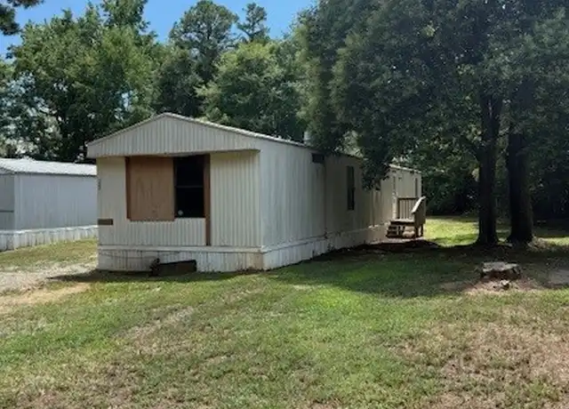 Property at 122 Benny Ln, Roebuck, SC, 29376, 2 beds, 2 baths, [object Object]