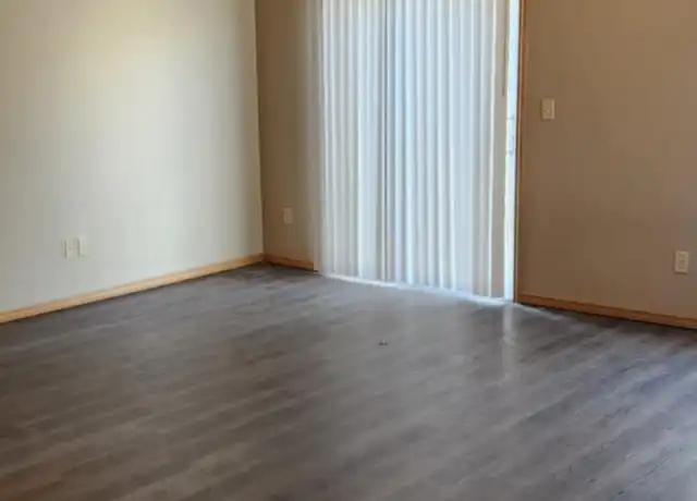 Property at 215 S Queen Cir, Maize, KS, 67101, 3 beds, 2 baths, [object Object]
