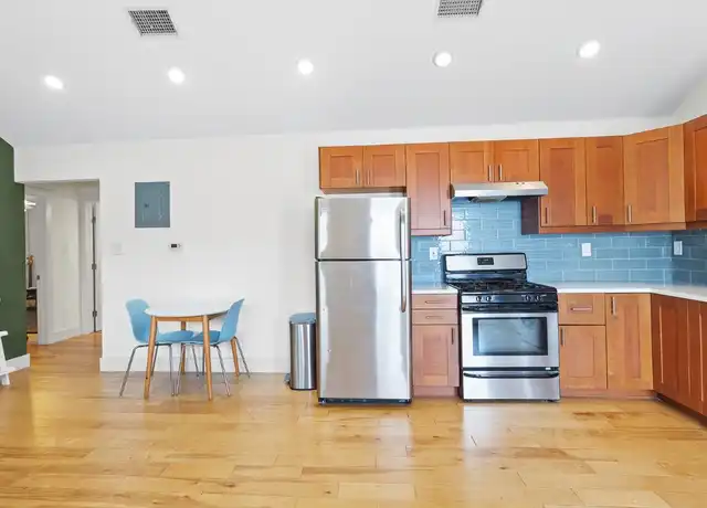 Property at 1307 E 52nd St #5, Austin, TX, 78723, 2 beds, 1 bath, [object Object]